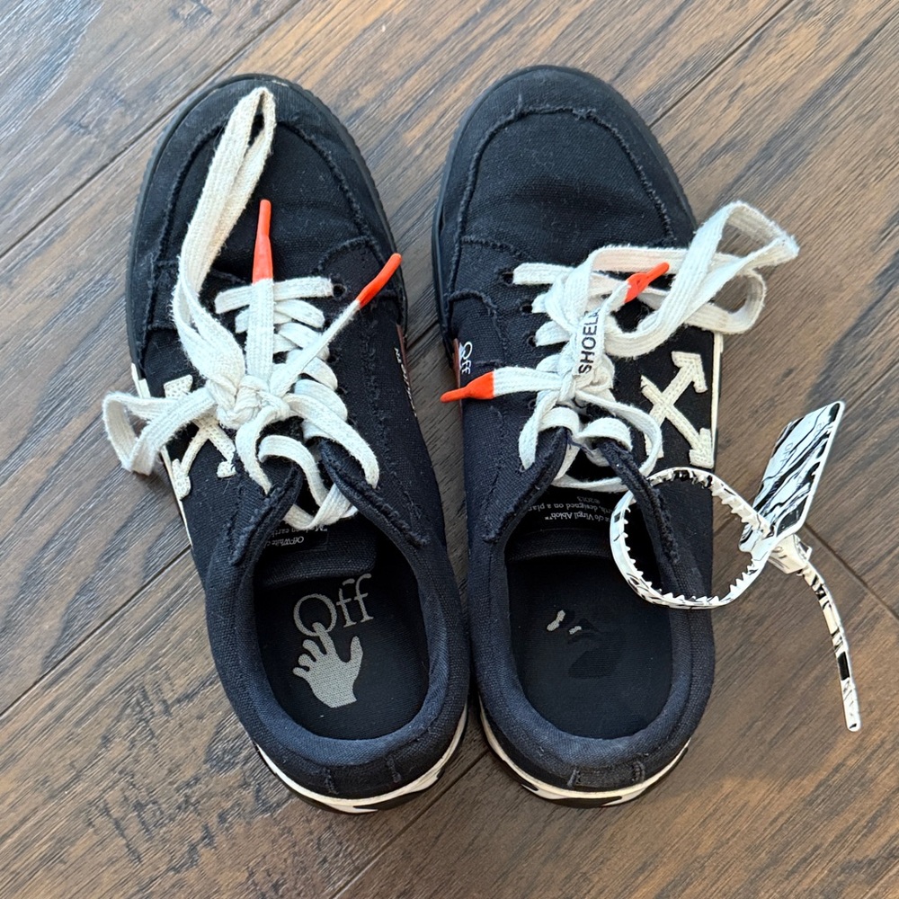 Off-White Black and White Striped Sneakers - Picture 3 of 10